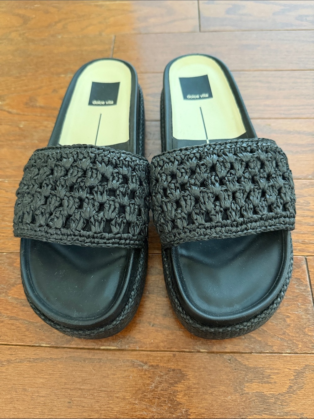 Dolce Vita Black Sidona Sandals size 8